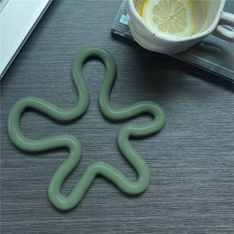 1PCS Geometrical Heat Resistan - Food Prep Mat のレビューと価格
